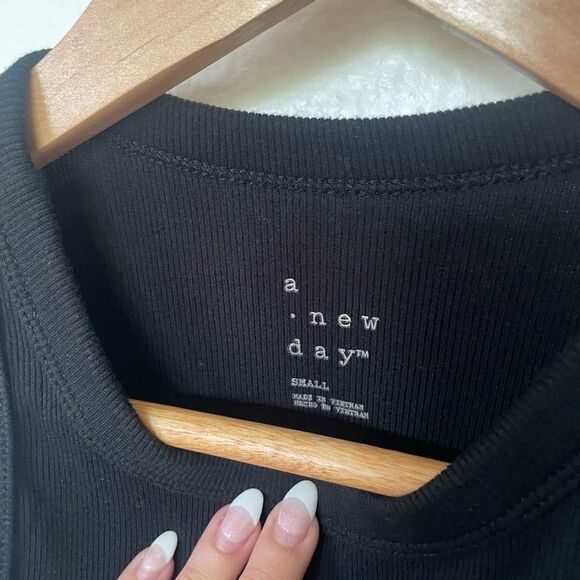 Black bodysuit  - Picture 4 of 4